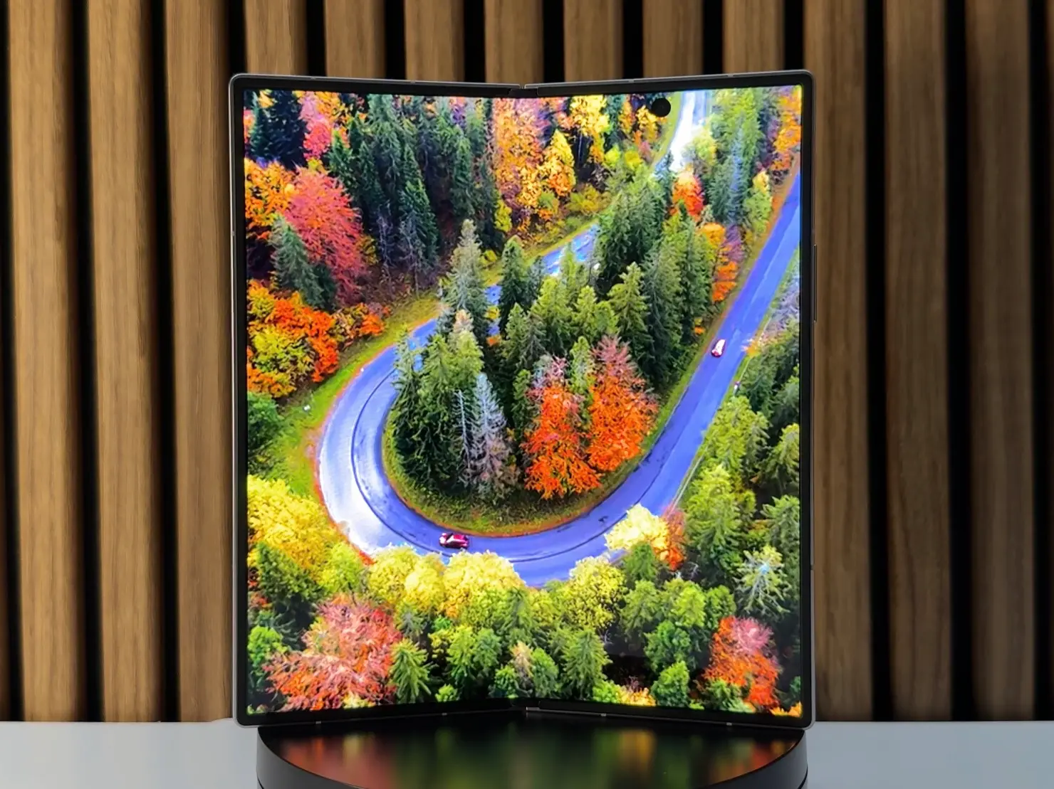 Galaxy Fold7 pagrindinis ekranas