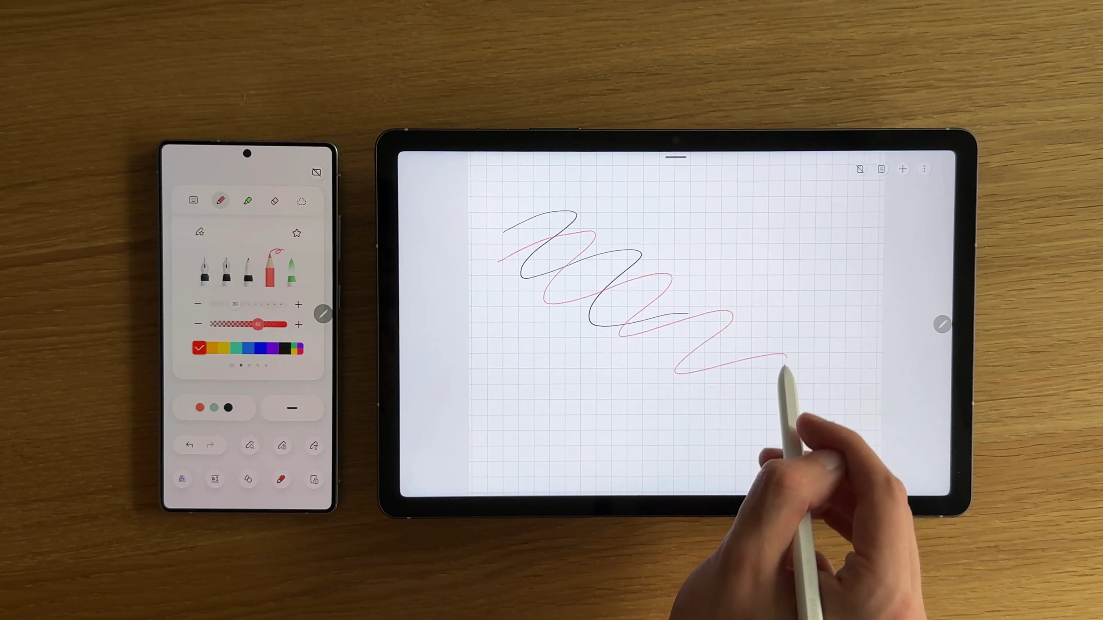 Galaxy S25 Ultra ir Galaxy Tab S10 FE „Notes“ programėlė